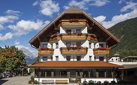 Schmalzlhof Hotel & Apartments