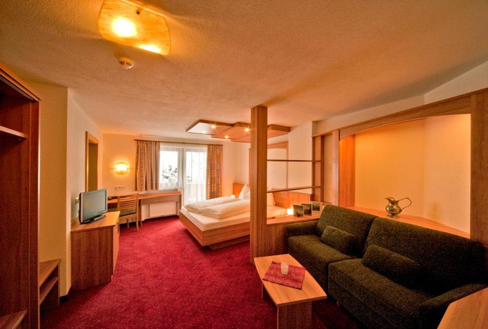 Hotel Schmalzlhof Rasun di Sopra Esterno foto